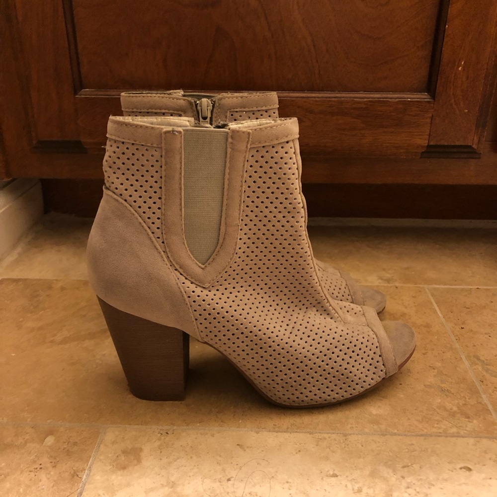 Gray booties size 7